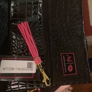 Make up junkie bag